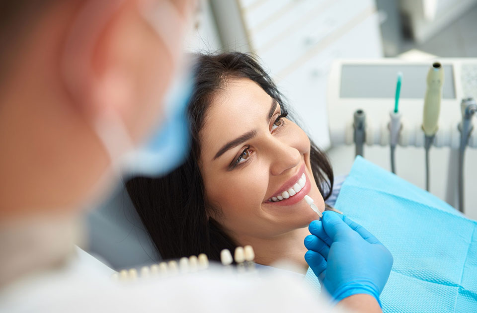 بهترین دکتر لمینت دندان کرج